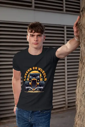 Regular T-Shirt: Vintage Car